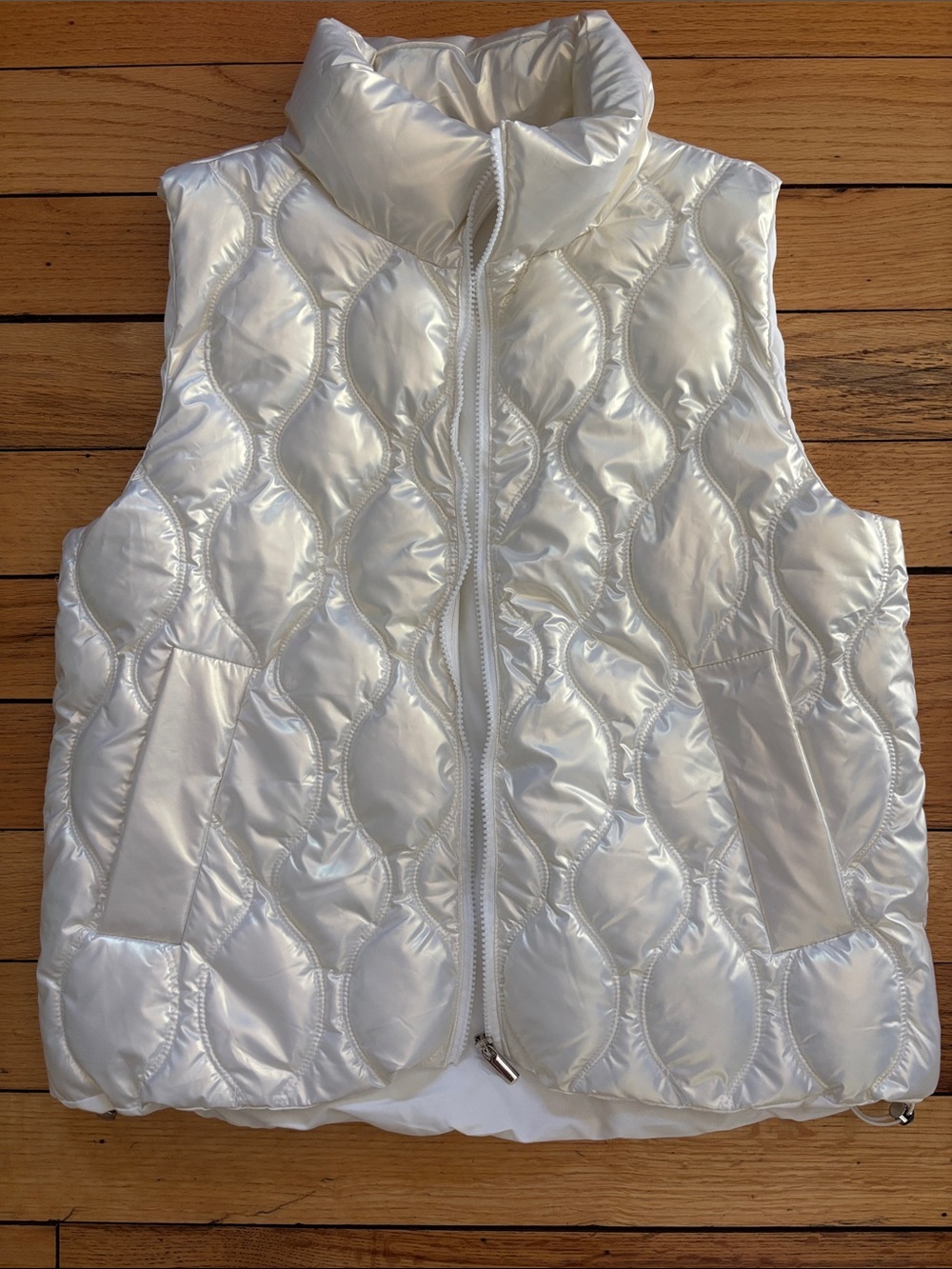 Shiny Quilted Puffer Vest in Pearl Whitish/Cream